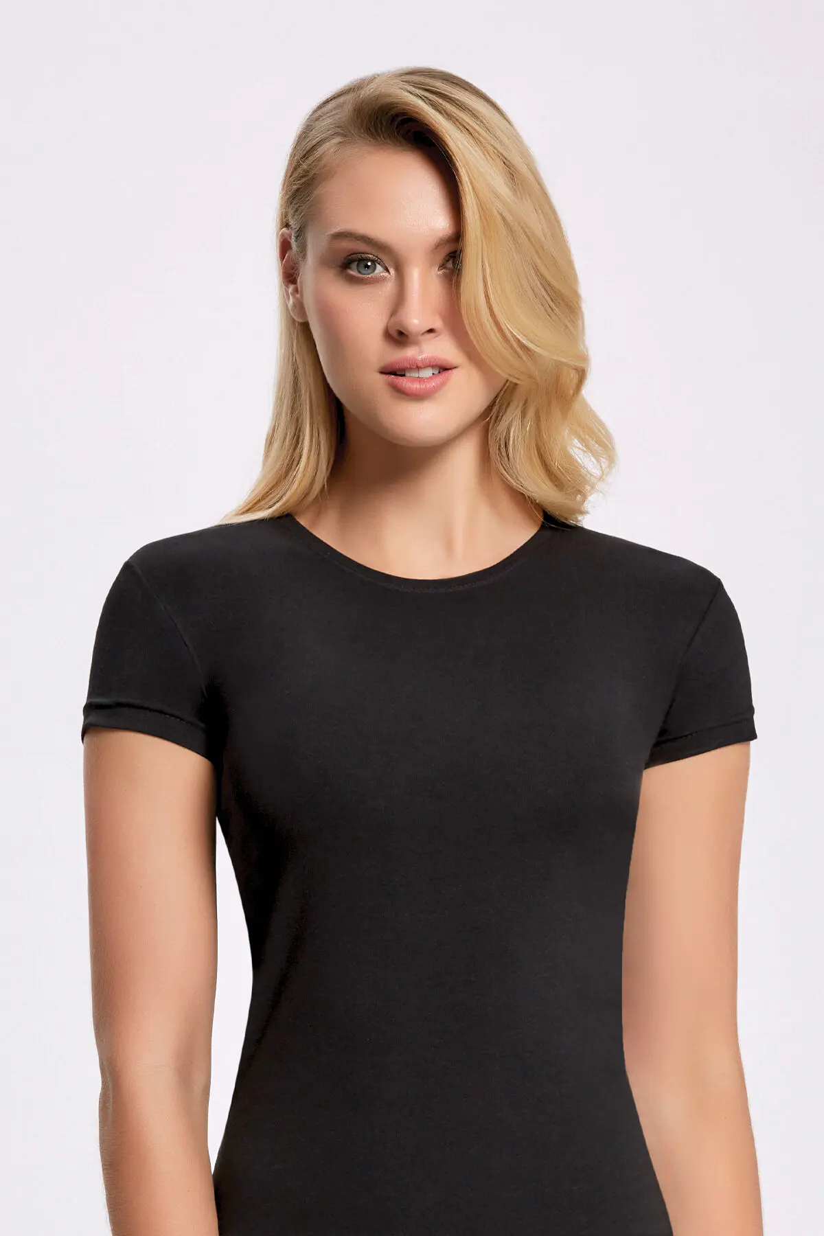 İlke Elastan Siyah 0 Yaka T-shirt